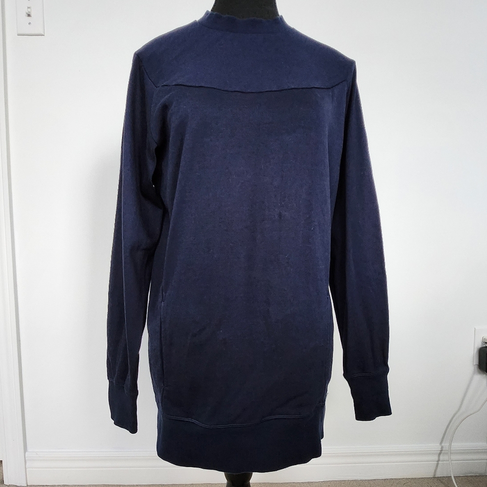Adidas sweatshirt, ladies xs, fits long